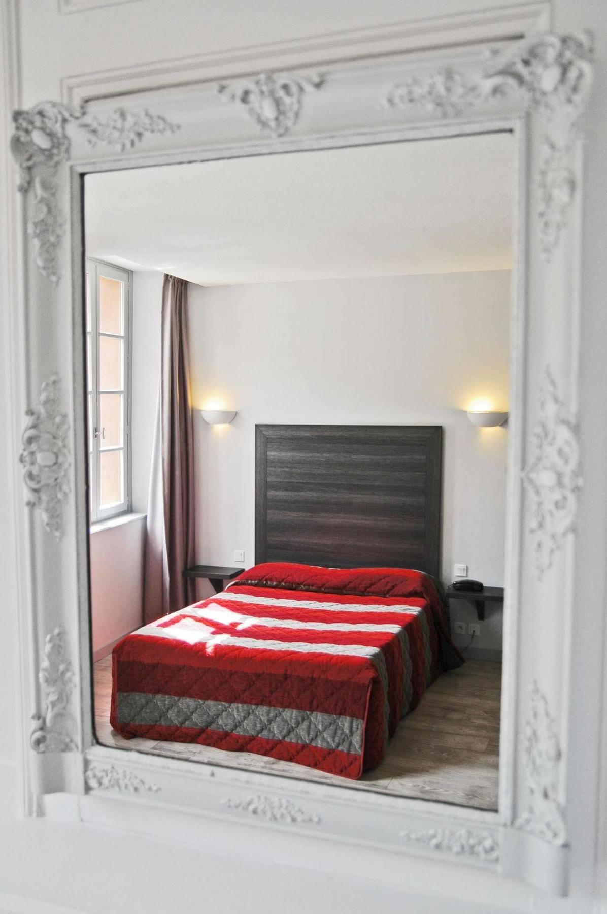 Hotel Des Deux Forts 3*