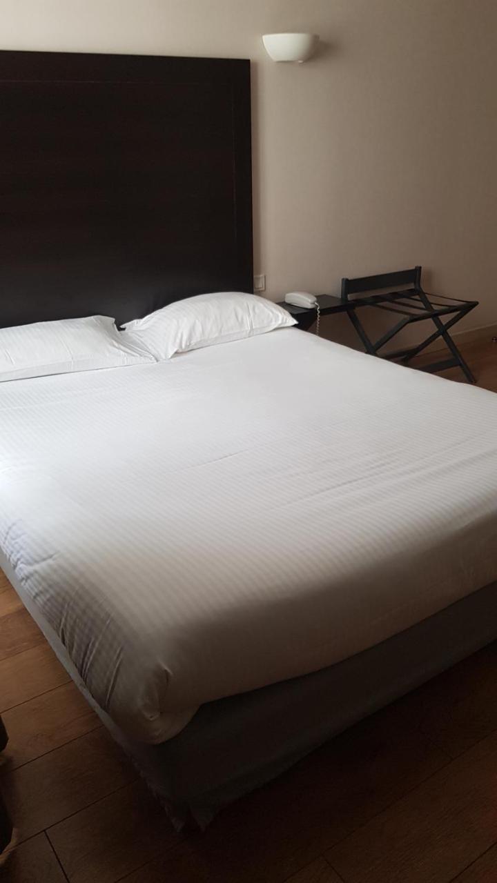 Logis Des Deux Forts Hotel Salins-les-Bains